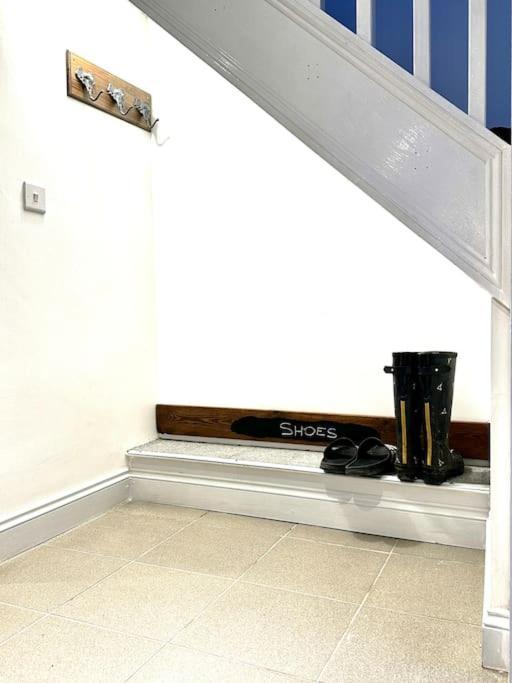 Cosy One Bedroom Apartment تروبريدج المظهر الخارجي الصورة