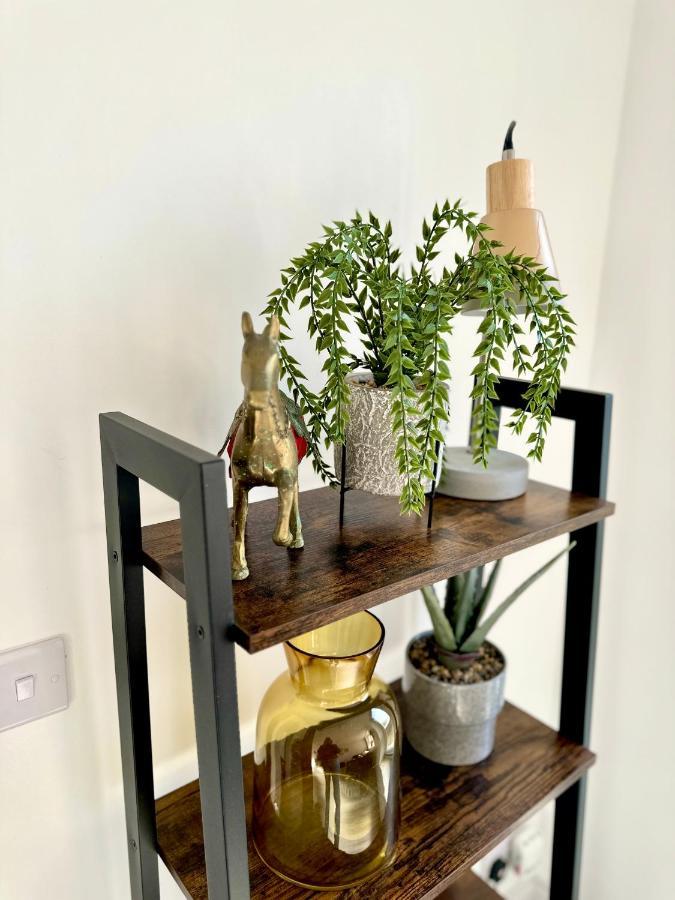 Cosy One Bedroom Apartment تروبريدج المظهر الخارجي الصورة