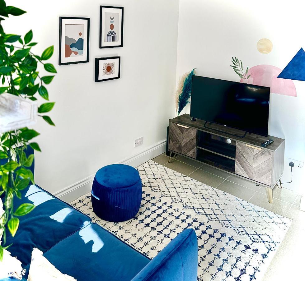 Cosy One Bedroom Apartment تروبريدج المظهر الخارجي الصورة